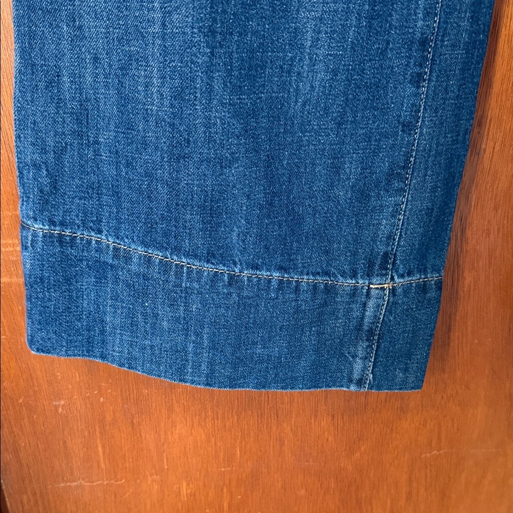 GAP High-Rise Wide-Leg Denim Jeans - Picture 4 of 6